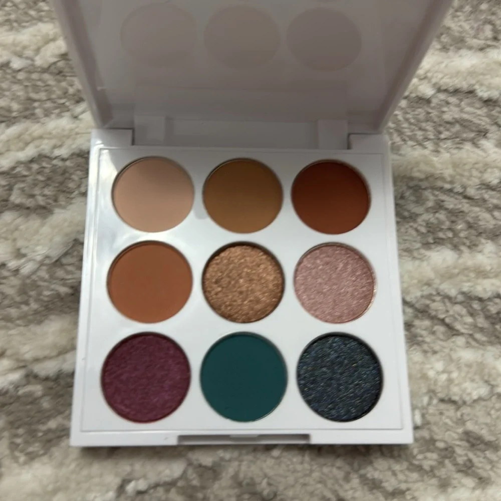 Chica beauty fiesta mini eyeshadow palette